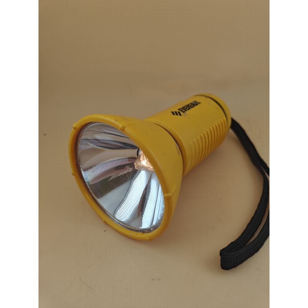 Eveready 8215WB-E 2 Way Flashlight Lantern Yellow Camping Emergency